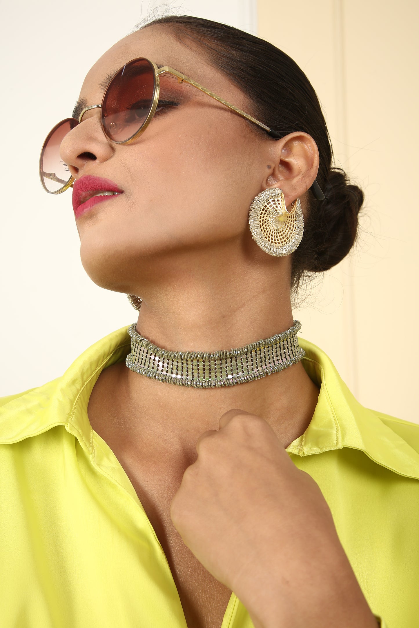 Sliver Rainbow Choker
