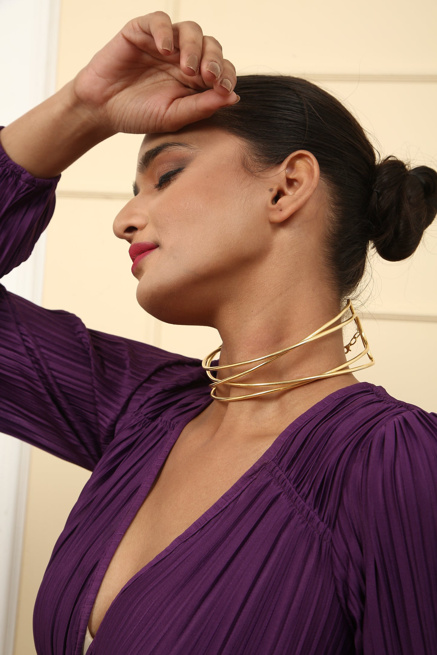 Gold Whirl Choker