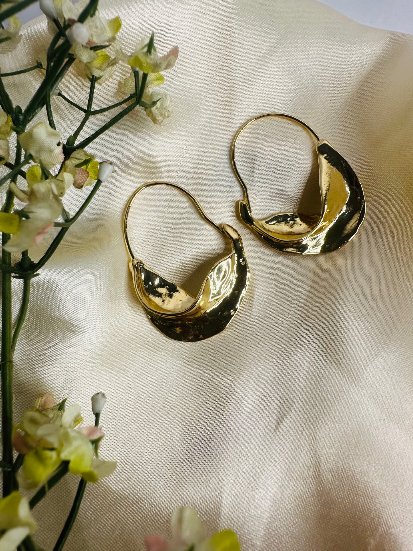 Chand Hoops