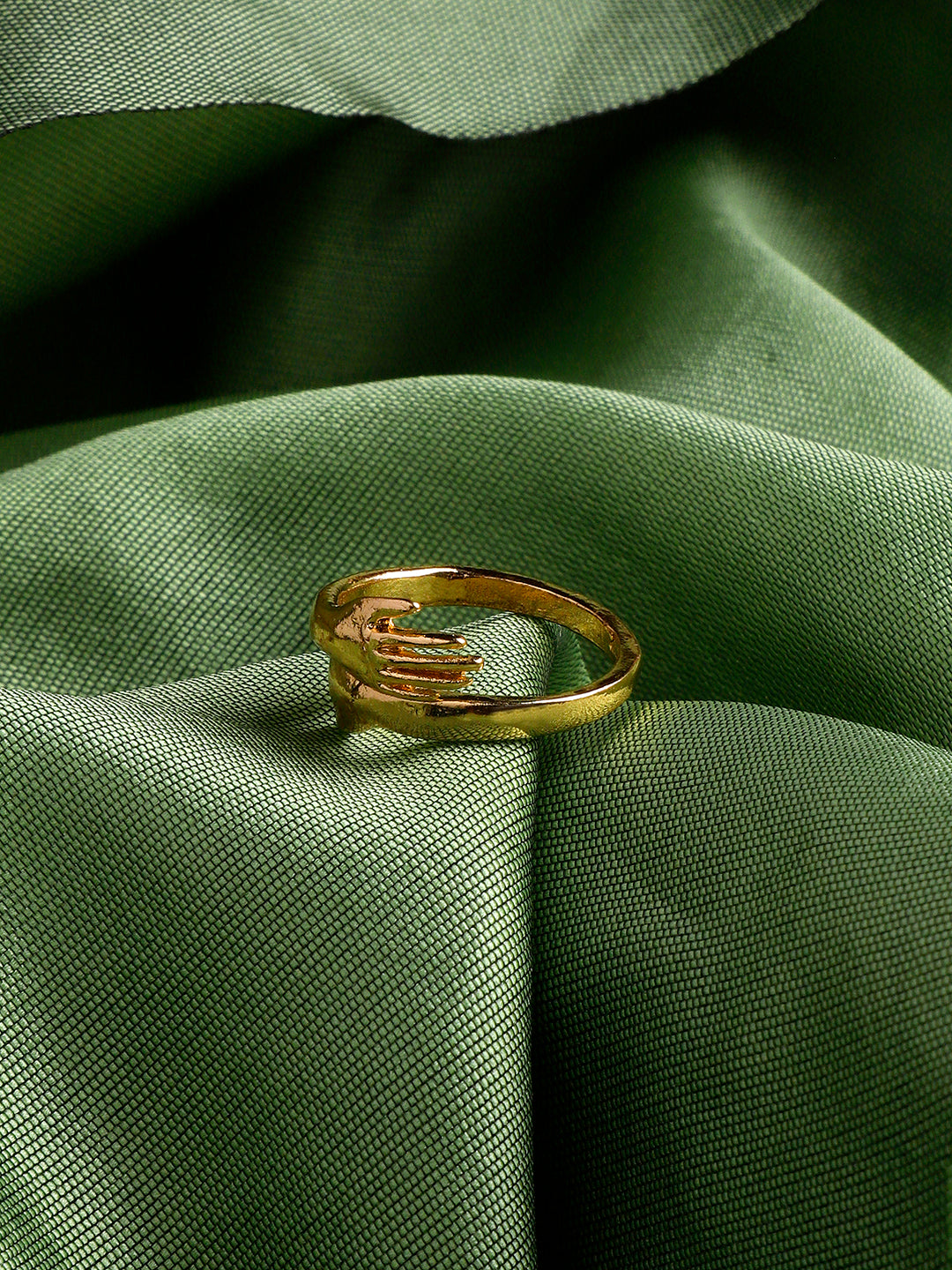 Hug Ring