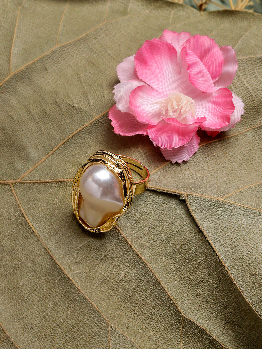 Adi Pearl Ring