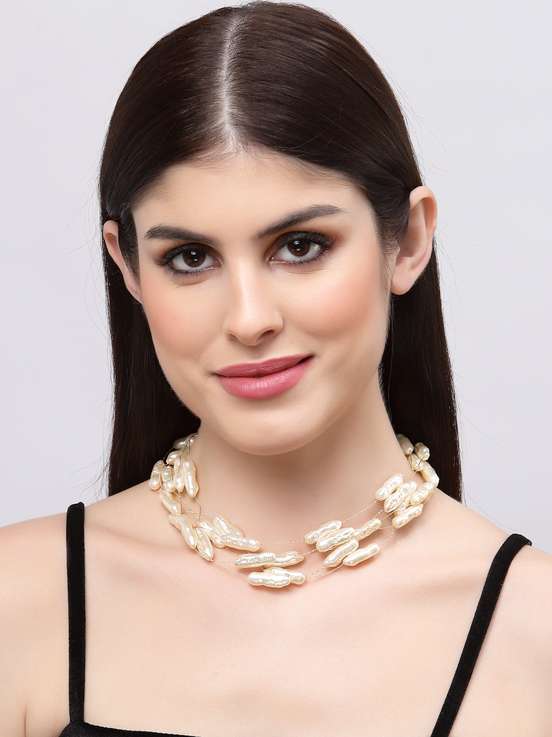Hermosa Pearl Necklace