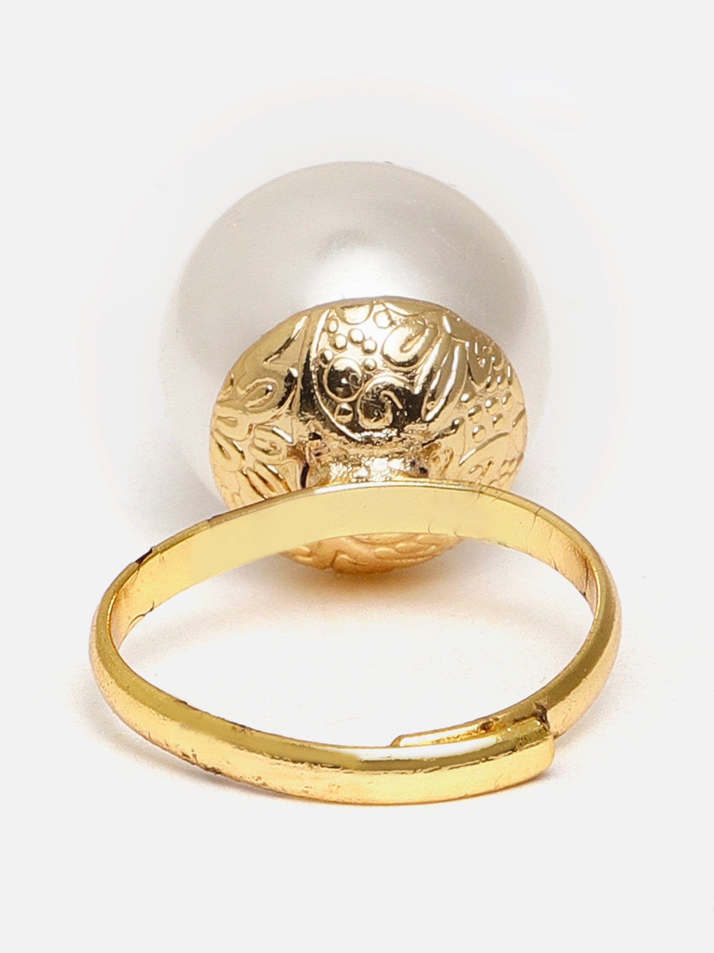 Oversized Pearl Ring