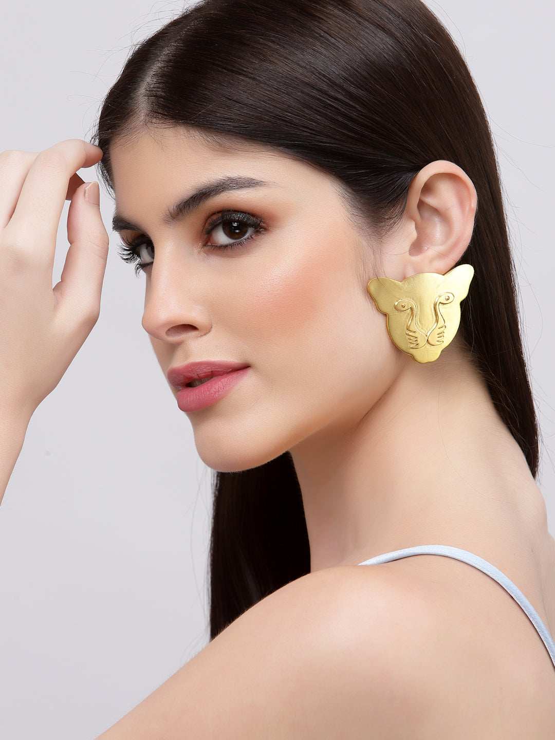 Bagha Studs